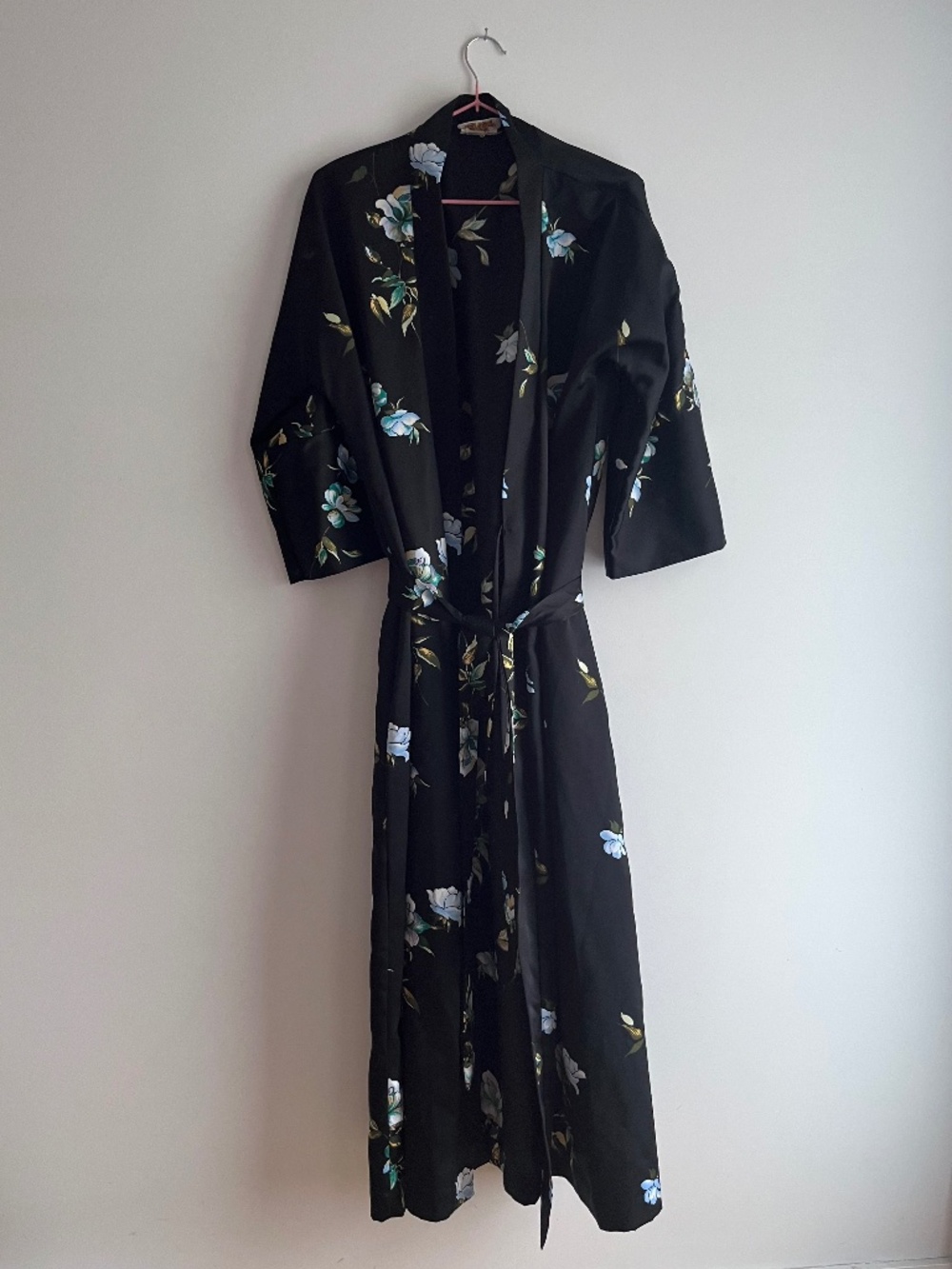 "Leisure Lady" Vintage floral kimono